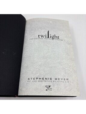 Twilight The Graphic Novel Volume 1 by Stephenie Meyer No Slip Cover